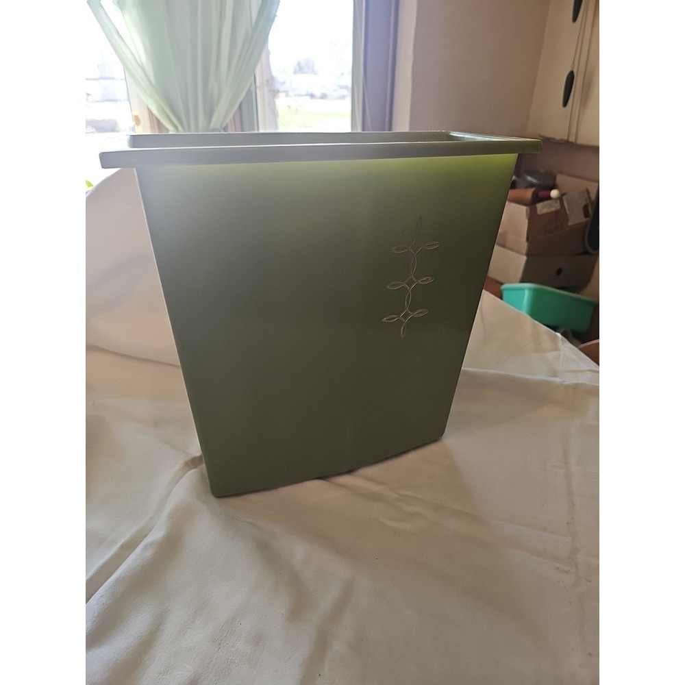 VTG MCM Slimline Trashcan Waste Basket Avocado Silver Swirl Decoration Plastic